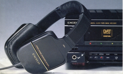 HP-EX200-3.JPG - 80,447BYTES