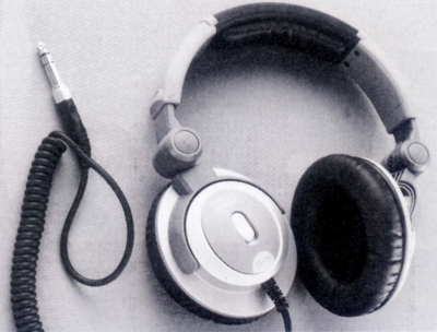 DJ1001.JPG - 76,709BYTES