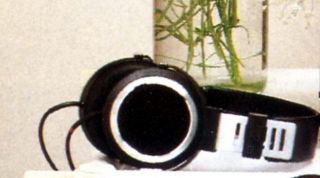 E-1000-4.JPG - 49,820BYTES