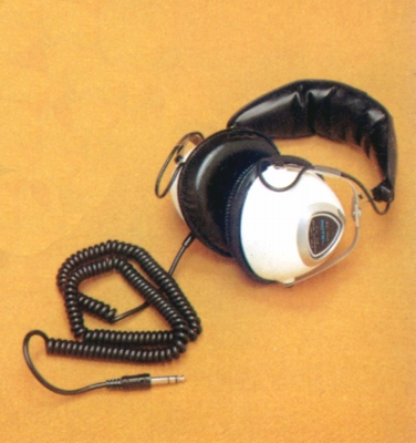 RH-700.JPG - 100,356BYTES