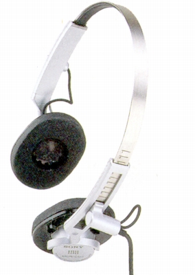 MDR-CD5-2.JPG - 56,787BYTES
