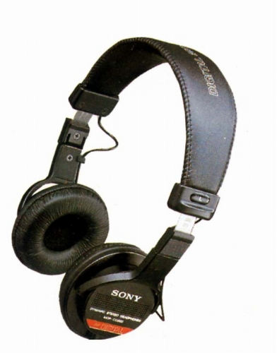 MDR-CD500.JPG - 59,841BYTES
