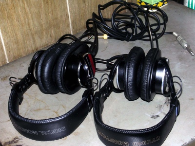 MDR-CD700-1.JPG - 70,059BYTES