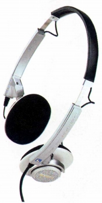 MDR-M77.JPG - 47,562BYTES