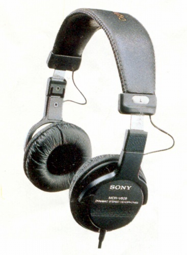 MDR-V606-1.JPG - 46,862BYTES