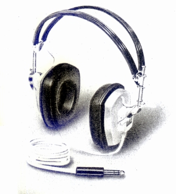 EAH-70-2.JPG - 75,246BYTES