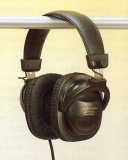 S-ATH-SX1.JPG - 18,186BYTES