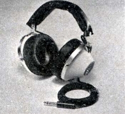 HR-50X.JPG - 56,503BYTES
