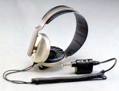 HR-F1.JPG - 63,981BYTES