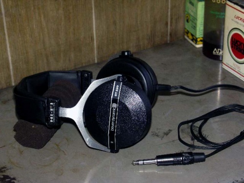 DT220-2.JPG - 75,770BYTES