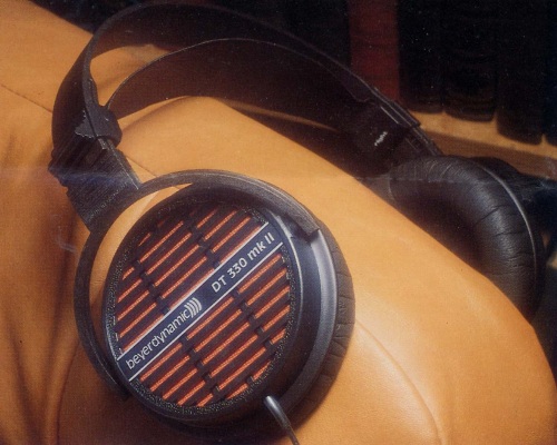 DT330MK2-1.JPG - 73,580BYTES