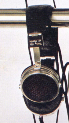 A4MK4-1.JPG - 65,431BYTES