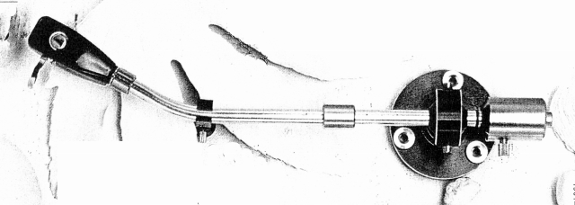 AT-1503.JPG - 69,338BYTES