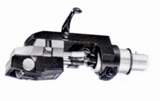 AT150EAG.JPG - 26,947BYTES