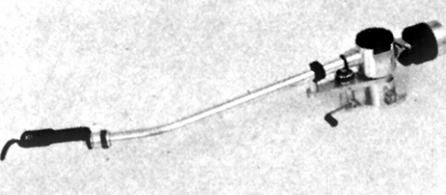 AC-400.JPG - 101,419BYTES