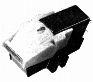 MT-202E-1.JPG - 43,887BYTES