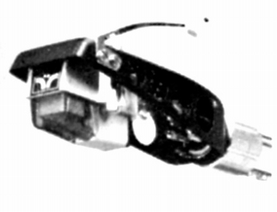 C-220M.JPG - 33,957BYTES