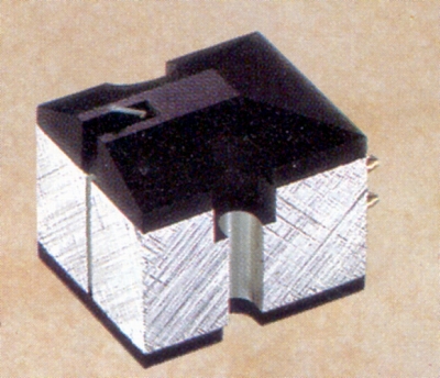 DL-103M-3.JPG - 125,013BYTES