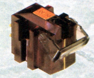 DL-207-2.JPG - 78,416BYTES