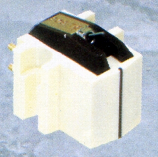DL-303-3.JPG - 79,391BYTES