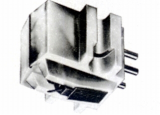DL-305.JPG - 42,172BYTES