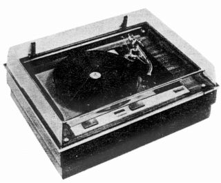 MODEL2000.JPG - 53,435BYTES