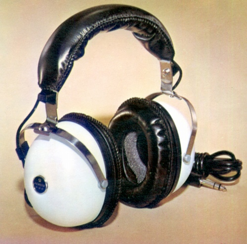 SE-30-2.JPG - 101,950BYTES