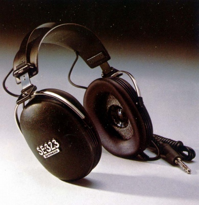 SE-323-1.JPG - 68,251BYTES