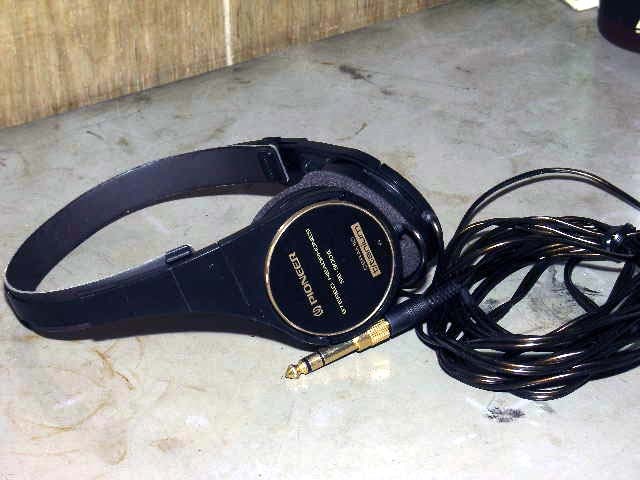 SE-90SEC-3.JPG - 72,665BYTES
