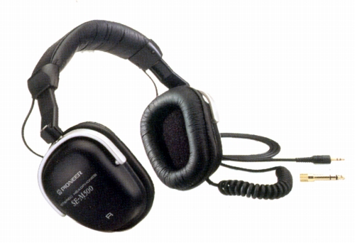 SE-M500.JPG - 91,220BYTES