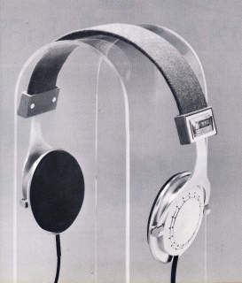 MODELXXI.JPG - 60,894BYTES