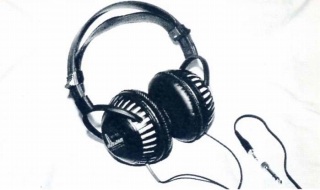 HFI-100-3.JPG - 35,549BYTES